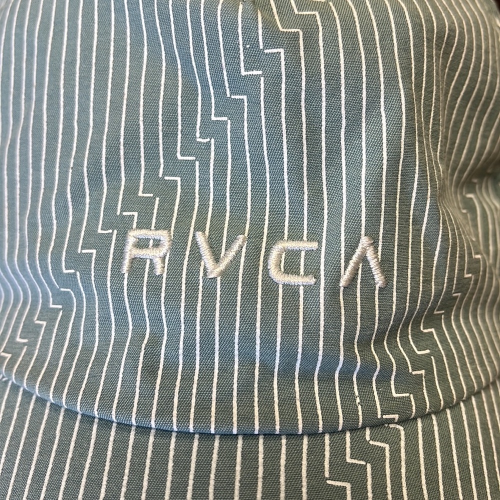 New RVCA hat - Picture 2 of 8
